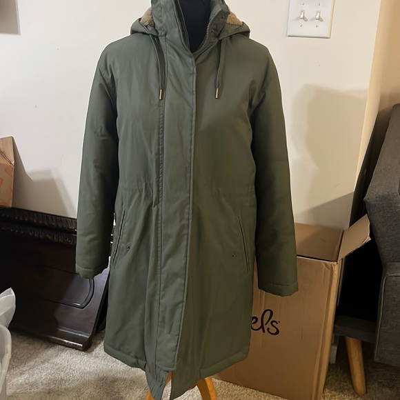 Universal Thread Winter Coat w/Hood Sz S - Picture 2 of 14